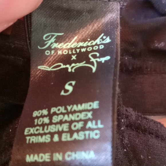 Frederick's of Hollywood bra - Picture 4 of 6